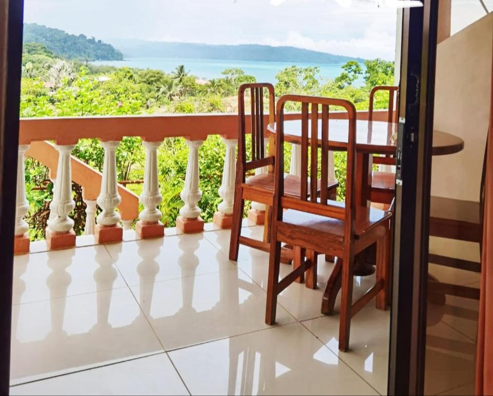 Cabinas Manolo Drake Bay, Ocean And Forest View Kültér fotó